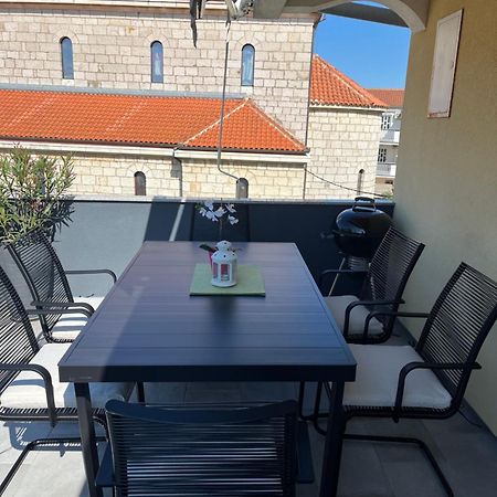 Luxury Apartment Rougemarin Pakoštane Exterior foto